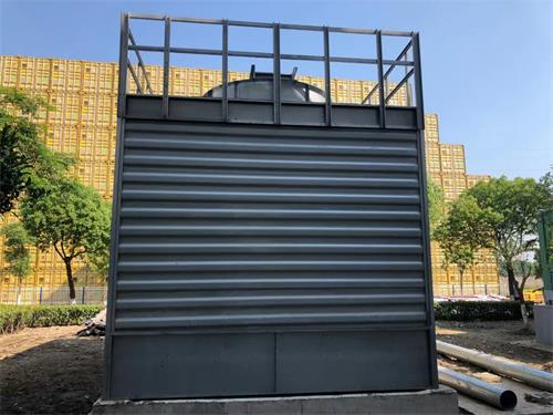 閉式冷卻塔在市場中的發(fā)展地位還是比較穩(wěn)定的!(大中型圓形冷卻塔)